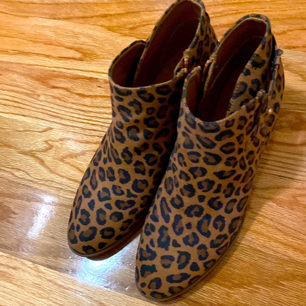 Leopard booties